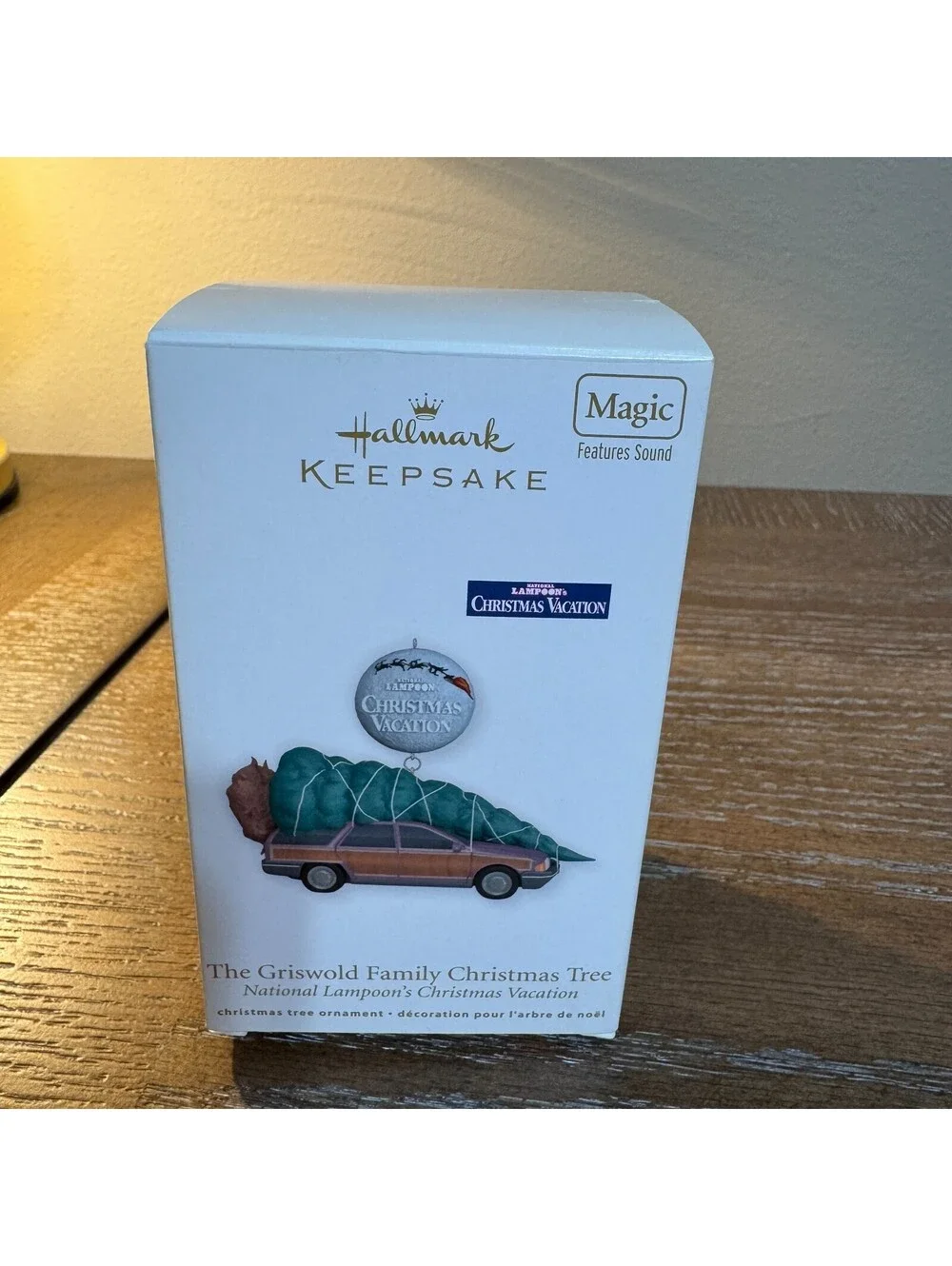 Hallmark Keepsake Magic The Griswold Family Christmas Tree Lampoon's Vacation